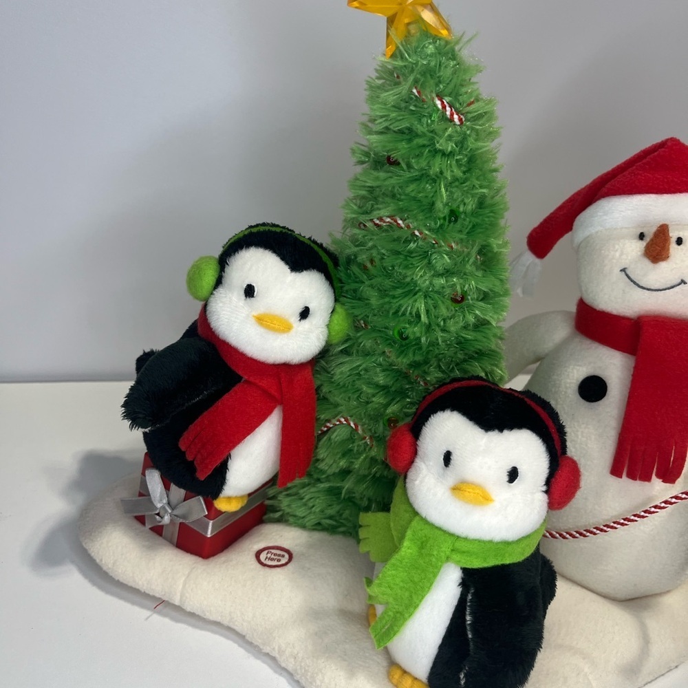 Hallmark Jingle Pals 2006 Very Merry Trio Snowman and Penguins *NOT working* - Picture 4 of 12